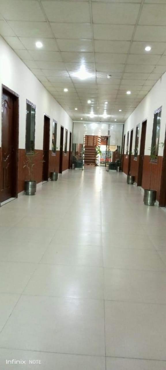 Hotel Khursheed Palace 라왈핀디 외부 사진