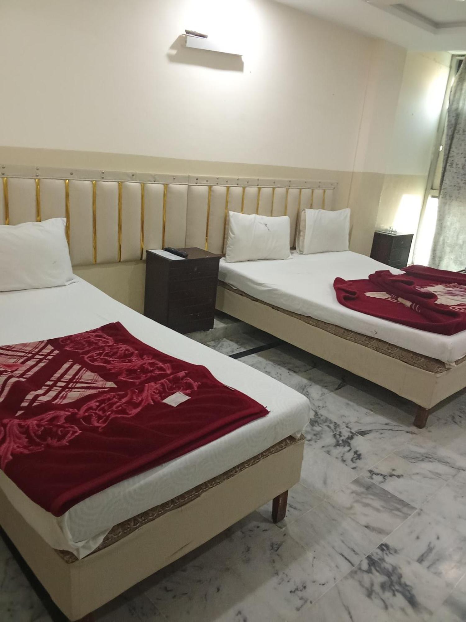 Hotel Khursheed Palace 라왈핀디 외부 사진